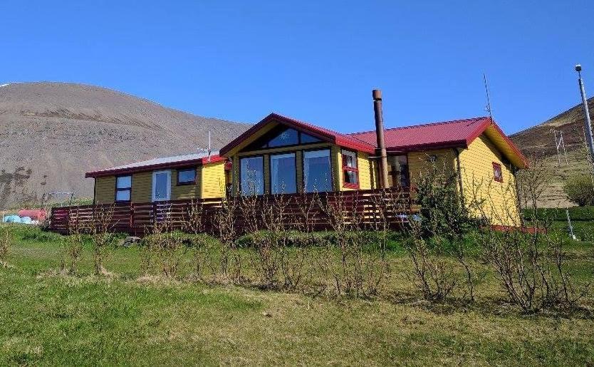 Gemlufall Guesthouse Thingeyri Exterior foto